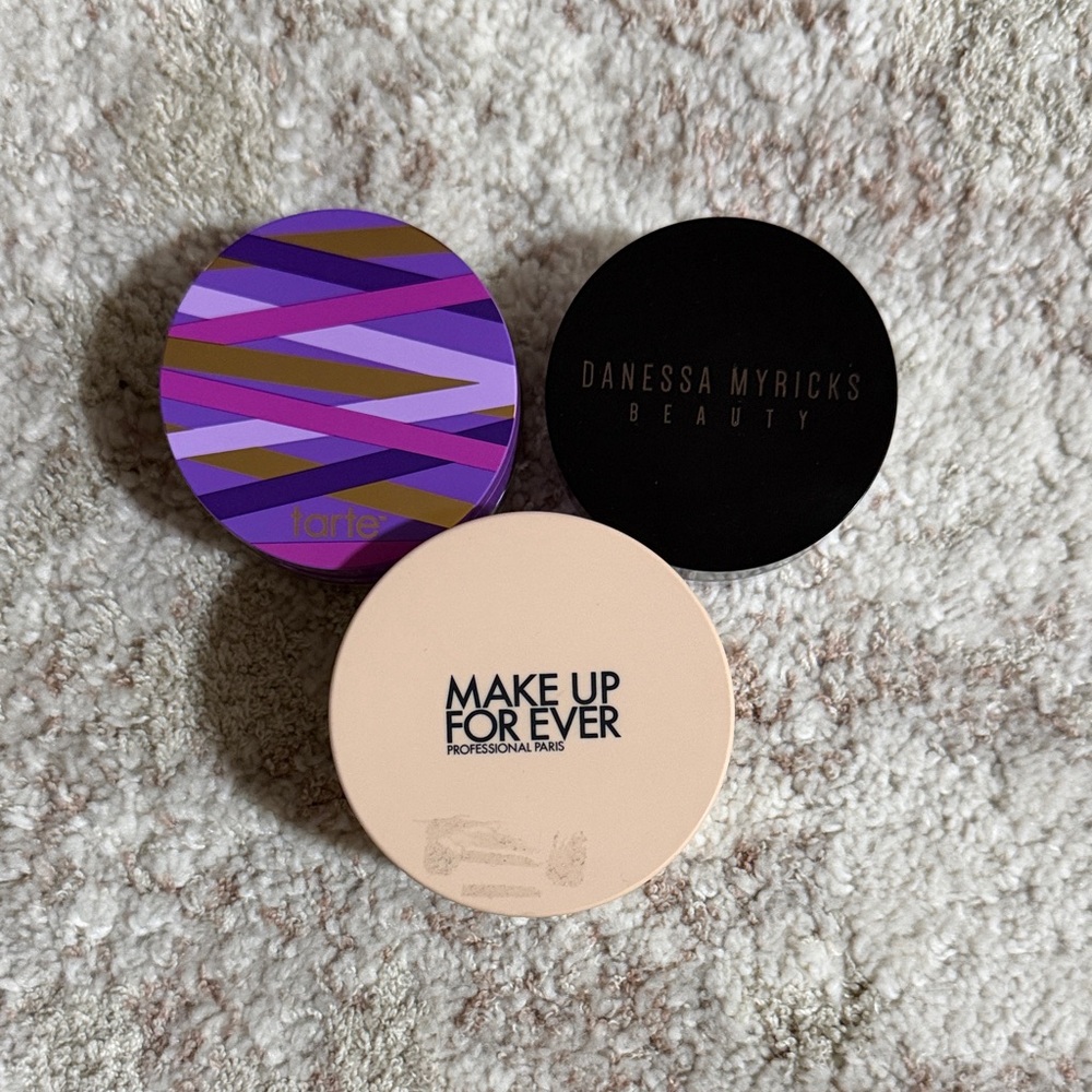 Makeup Forever Beige Setting Powder